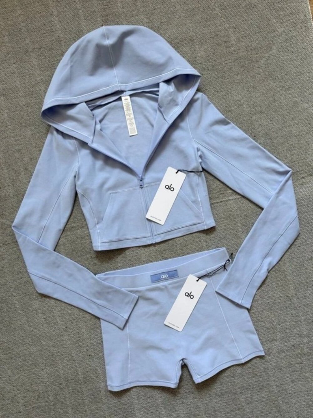 Alo Yoga Alosoft Sincere Fitted Jacket and Alosoft Sincere Micro Short, size S - Picture 3 of 10
